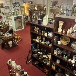 Zephyr Antiques