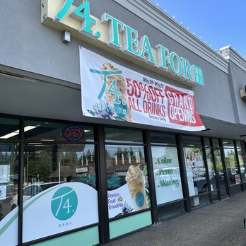 T4 - Vancouver - the front of a pet store - Bubble Tea Near Me - Vancouver, Washington