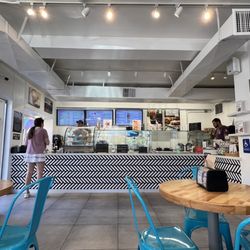 Açai Oasis - Space is great