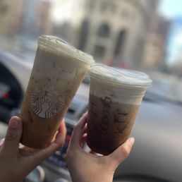Iced toasted vanilla oat milk (replaced with almond milk) shaken espresso Iced toasted vanilla oat milk (replaced with almond milk) shaken espresso