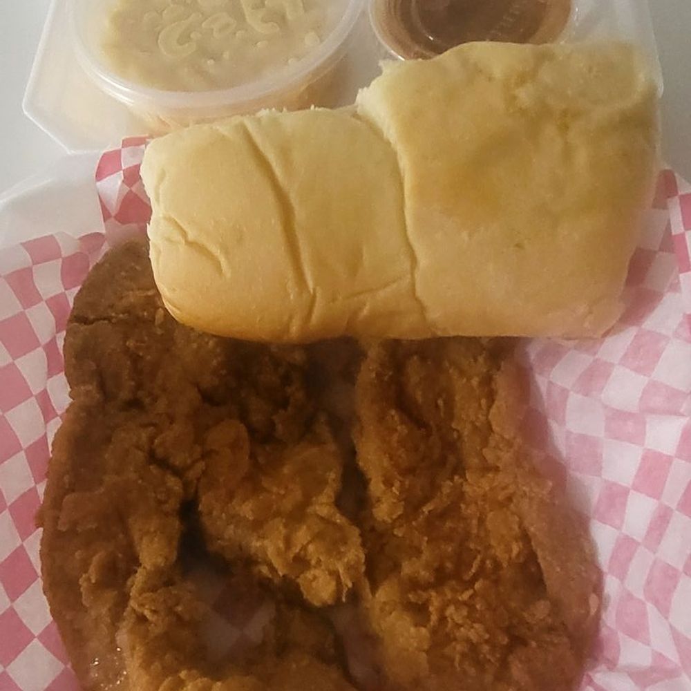 Hotrodders Cafe - The chops were just ok for me. Mac and Cheese is very bland. Beans ok. - American Near Me - Chesapeake, Virginia