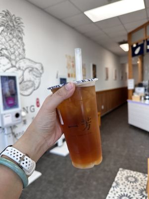 Yifang Taiwan Fruit Tea Plano by null