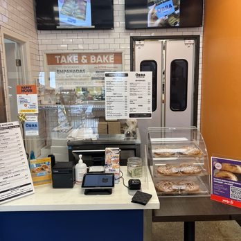 OBRA HandBakery - Cashier counter - Latin American Near Me - Long Beach, California
