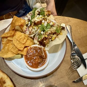 Earls Kitchen + Bar - Tacos - Canadian (New) Near Me - Toronto, Ontario