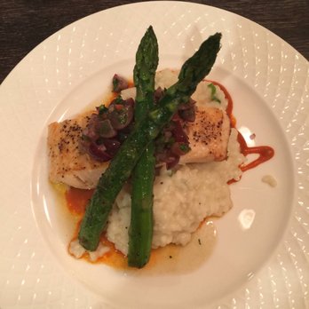 Padre Canyon Foods - Salmon with a grape chutney over risotto with asparagus - Caterers Near Me - Ivins, Utah Padre Canyon Foods - Salmon with a grape chutney over risotto with asparagus - Caterers Near Me - Ivins, Utah