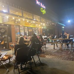 Dil Bahar Cafe & Market - Outside patio area