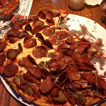 Doc's Dry Dock - Half pep / half meat lovers - Pizza Near Me - Pewaukee, Wisconsin