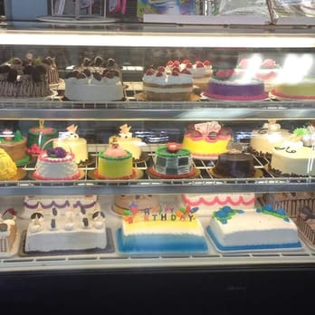 Panaderia Los Reyes - a variety of cakes in a display case - Bakeries Near Me - Los Angeles, California Panaderia Los Reyes - a variety of cakes in a display case - Bakeries Near Me - Los Angeles, California