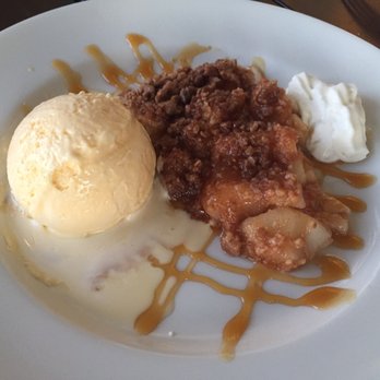 Tidewater Grill - Apple Pie a la Mode - American Near Me - Dumfries, Virginia Tidewater Grill - Apple Pie a la Mode - American Near Me - Dumfries, Virginia
