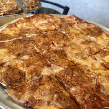 Uncle Leo's Pizza - Cheese Pizza - Pizza Near Me - Saint Louis, Missouri