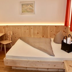 Pensione Widmann - Zimmer - Camera - Room