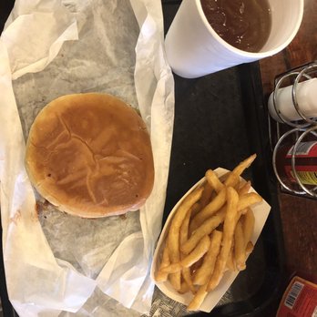 Willie's Burgers & BBQ - Breakfast & Brunch Near Me - Spicewood, Texas