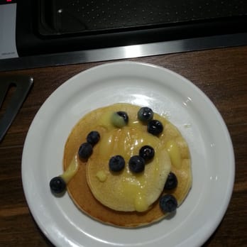 Slappy Cakes - Blueberries and lemon curd. Delicious light and fluffy. - Breakfast & Brunch Near Me - Lahaina, Hawaii