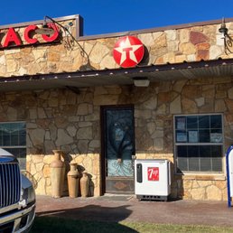Exterior photo of Twisted Metal Automotive - Salado, Texas Exterior photo of Twisted Metal Automotive - Salado, Texas