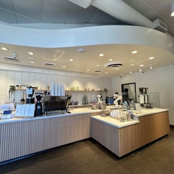Bada Coffee - Inside w/robot barista - Coffee & Tea Near Me - Torrance, California