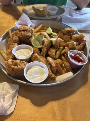 Dirty Al's Seafood Market & Cajun Kitchen by null