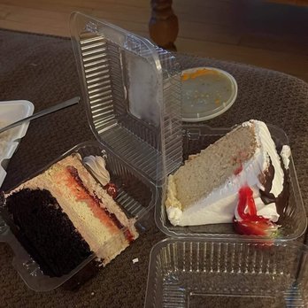 Todo Postres - Bakeries Near Me - Milwaukee, Wisconsin