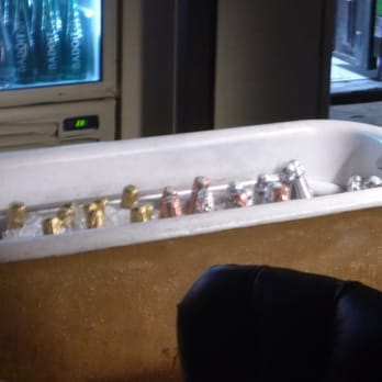 Charleston Lounge - Bubbles bath - Champagne Bars Near Me - Rio de Janeiro, RJ Charleston Lounge - Bubbles bath - Champagne Bars Near Me - Rio de Janeiro, RJ