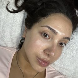 Vintage Pearl Salon - Hydra facial and eyebrow wax with Jairy