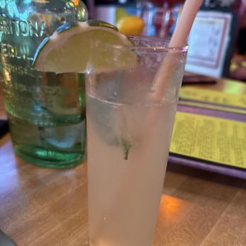 Li'l Deb's Oasis - Seafood Near Me - Hudson, New York