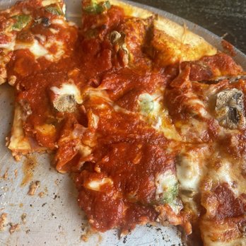 Hogback Pizza - Sauce they just dumped on top of the pizza. - Pizza Near Me - New Castle, Colorado
