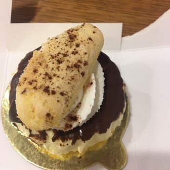 Carlo's Bakery - Tiramisu - Bakeries Near Me - Hoboken, New Jersey Carlo's Bakery - Tiramisu - Bakeries Near Me - Hoboken, New Jersey