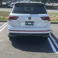 Royal Auto Leasing - 2024 VW Tiguan