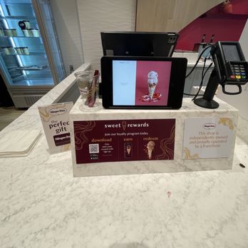 Häagen-Dazs - Cash register with rewards instructions - Ice Cream & Frozen Yogurt Near Me - Mountain House, California Häagen-Dazs - Cash register with rewards instructions - Ice Cream & Frozen Yogurt Near Me - Mountain House, California
