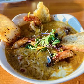 SkyBar at Edge Seafood - Shrimp and grits - Seafood Near Me - Destin, Florida