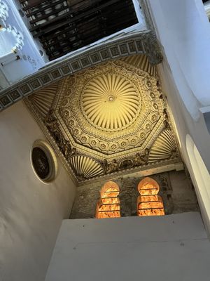 Sinagoga de Santa María La Blanca by null