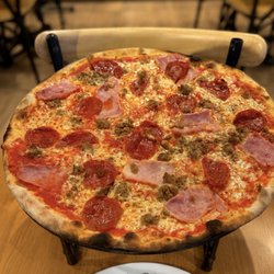 Mister O1 Extraordinary Pizza Fort Lauderdale - Meat Lovers Pizza