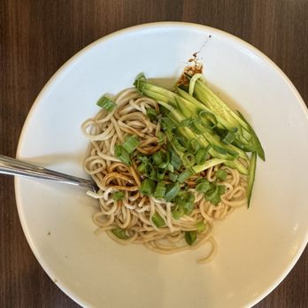 1st Dumpling N Noodle - N7.Noodle w.Scallion Oil - Noodles Near Me - Montclair, California 1st Dumpling N Noodle - N7.Noodle w.Scallion Oil - Noodles Near Me - Montclair, California