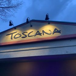 Toscana Northern Italian Grill - Completely unobtrusive frontage to this fabulous restaurant!