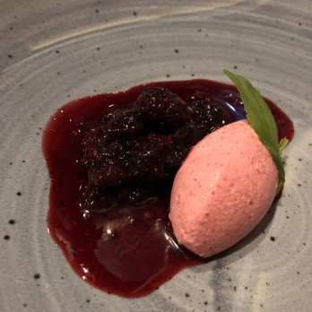 Chandelier - Wild berry mousse - Portuguese Near Me - Ponta Delgada, 20 Chandelier - Wild berry mousse - Portuguese Near Me - Ponta Delgada, 20