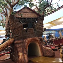 Very cool play place with lots of hand sanitizer stations.