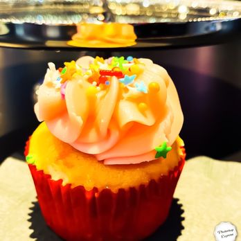 Showboy BakeShop - Happy is a sprinkle away! - Bakeries Near Me - Henderson, Nevada Showboy BakeShop - Happy is a sprinkle away! - Bakeries Near Me - Henderson, Nevada