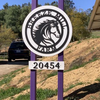 Breeze Mill Farm - Make a right after you see this sign! - Horseback Riding Near Me - Escondido, California Breeze Mill Farm - Make a right after you see this sign! - Horseback Riding Near Me - Escondido, California