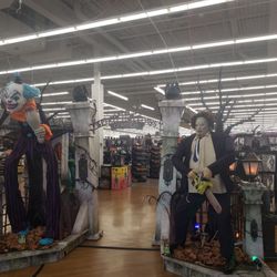 Spirit Halloween - What you see when you walk in