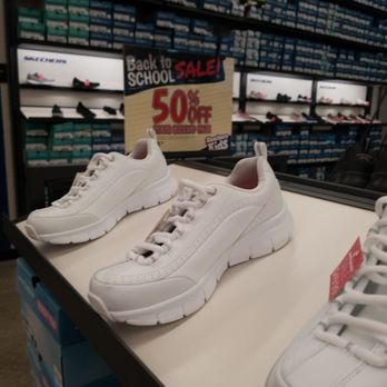 SKECHERS Warehouse Outlet - Shoe Stores Near Me - Houston, Texas SKECHERS Warehouse Outlet - Shoe Stores Near Me - Houston, Texas