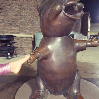 Buc-ee's - She's bucteaful - Gas Stations Near Me - Baytown, Texas
