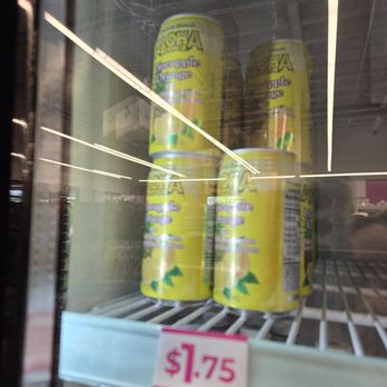 Daiso - Cheapest I've ever seen for a can in CA!! - Department Stores Near Me - Menifee, California