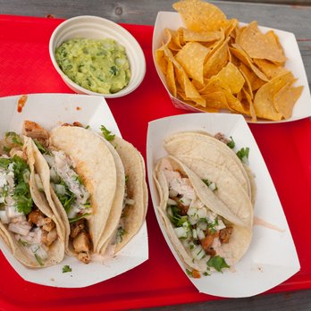 Detroit Axe - Corktown - Chicken Tacos, Cauliflower Taco and Carne Asada. Side of Guacamole and chips. - Axe Throwing Near Me - Detroit, Michigan
