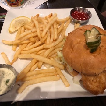 Pier 500 - Fish sandwich - American Near Me - Hudson, Wisconsin