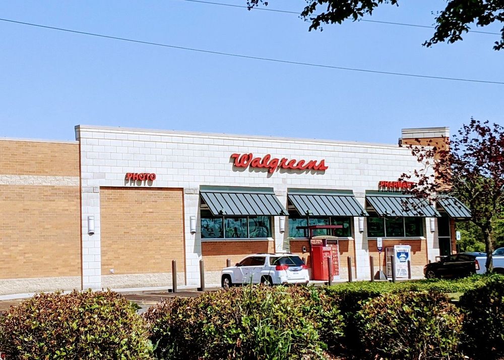 WALGREENS Updated September 2024 21 Photos 1537 Charleston Hwy