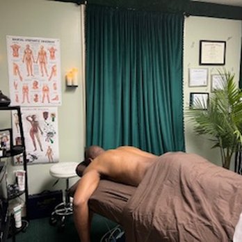 Emerald Massage Studio - Massage Therapy Near Me - Burke, Virginia