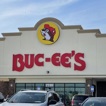 Buc-ee's - Entrance - Gas Stations Near Me - Daytona Beach, Florida Buc-ee's - Entrance - Gas Stations Near Me - Daytona Beach, Florida