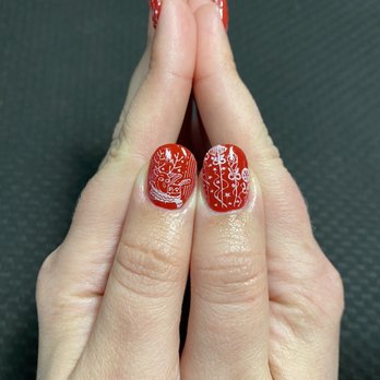 Origines Salon - Christmas nail art by Natalie Roberson - Hair Salons Near Me - Sacramento, California Origines Salon - Christmas nail art by Natalie Roberson - Hair Salons Near Me - Sacramento, California