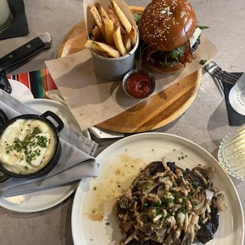Oak - Burger, ribeye - New American Near Me - Laguna Beach, California Oak - Burger, ribeye - New American Near Me - Laguna Beach, California