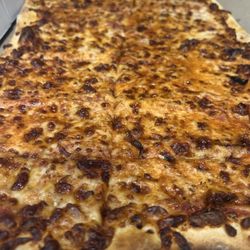 Mazzio's Italian Eatery - Another view of Yeti Cheese pizza