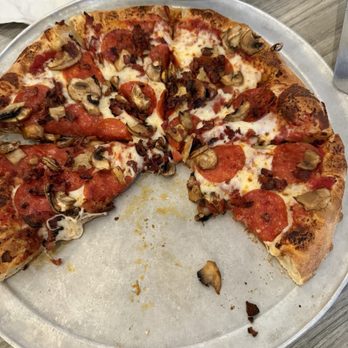 Giovanni's Pizza and Pasta - 12 Medium pizza with pepperoni, bacon and mushrooms - Pizza Near Me - Menifee, California Giovanni's Pizza and Pasta - 12 Medium pizza with pepperoni, bacon and mushrooms - Pizza Near Me - Menifee, California